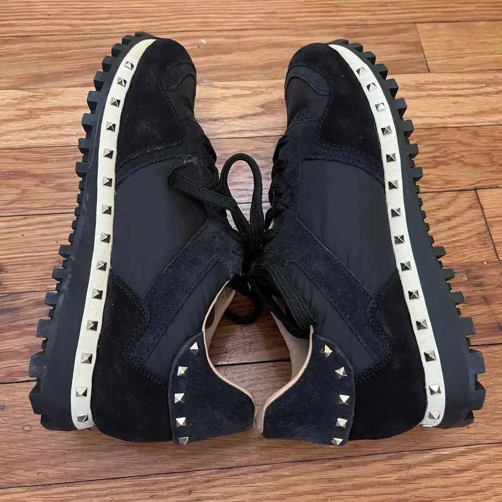 Valentino Garavani Black Rockstud Runner Running Shoes Sneakers Size 37